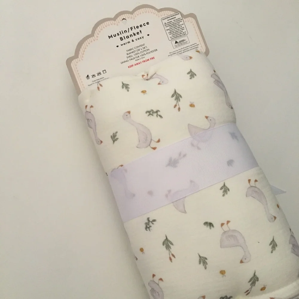 Baby Blanket Muslin Fleece Soft Lining White Goose Theme NEW | Bonbini